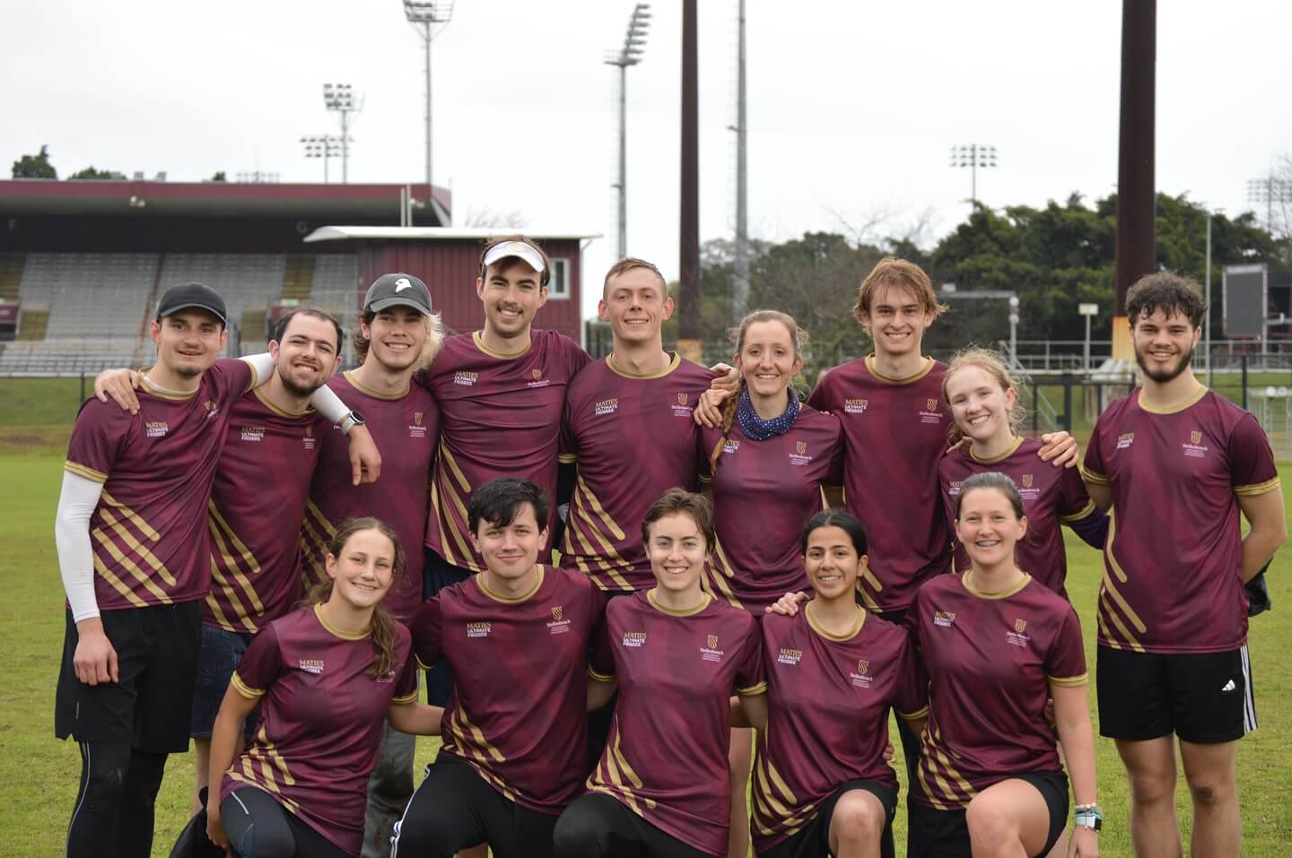 ULTIMATE FRISBEE ULTIMATE FRISBEE